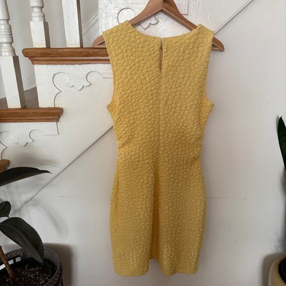 NWT Anthropologie Textured Mini Shift Dress Yellow Sleeveless Stretch Size M - Picture 8 of 10